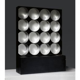 Continuant LUMIÈRE AVEC 16 CYLINDRES
