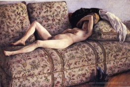 Nackt auf einer Couch