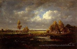 Der Teich in der Nähe der Straße
