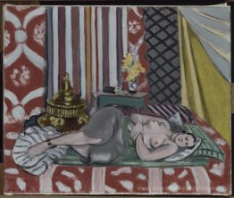 Odalisque in grau culottes