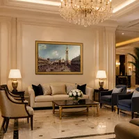 Markusplatz mit der Basilika — Boutiquehotel