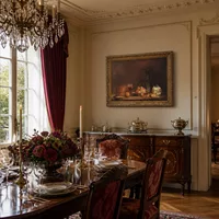 Es Flöte auf dem Höcker — Schloss-Esszimmer